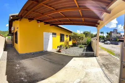 Image de Maison Offre De L'Espace Pour 12 Personnes