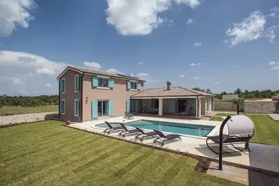 Image de Fantastique finca avec piscine privée, tennis de table, baby-foot