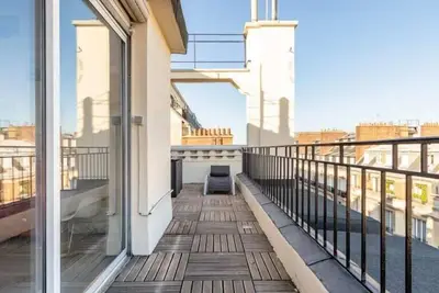 Image de GuestReady - Appartement terrasse vue Tour Eiffel