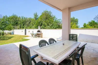 Image de Bel appartement à 500 mètres de la plage avec WiFi