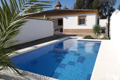 Image de Villa Alzira 2, piscine, climatisation, internet proche de la plage pour 5 pers.