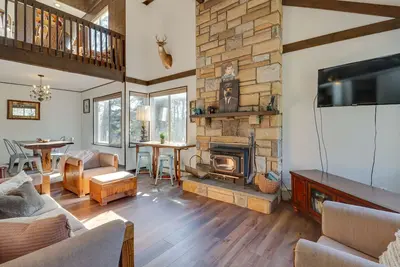 Image de Nouveau! Lakefront Retreat w / Boats <9 Mi to Camelback!