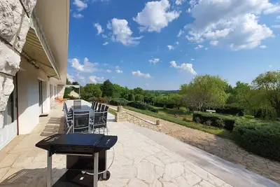 Image de Grande Propriété au calme avec Vue Château