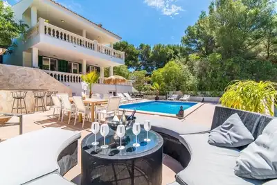 Image de Villa de luxe Felizidad. Piscine privée, 5 chambres, 4 salles de bain. et vue mer. Font de Sa Cala.