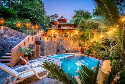 Image de Jungle Palace privé avec piscine design - 4 chambres