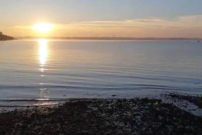 Image de Maison 6 personnes rénovée en bord de mer proche port louis