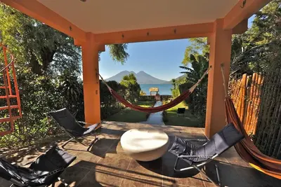 Image de Belle PROPRIÉTÉ Lac Avec Vue Sur Les Volcans