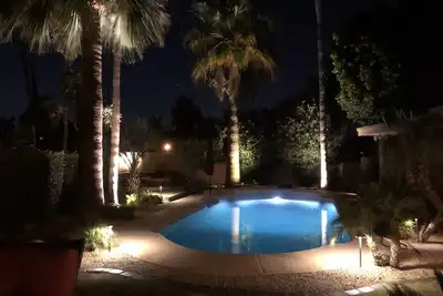Image de Maison juste inscrite grand plan d'étage Piscine privée foyer près de Scottsdale Tpc