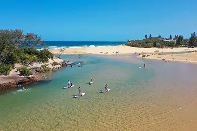 Image de Chien spacieux, duplex spacieux, proche de la magnifique plage de Currimundi.