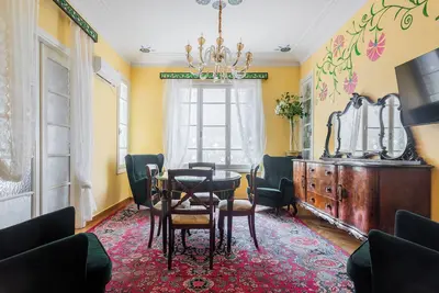Appartement éclectique avec 4 chambres et 4 salles de bain