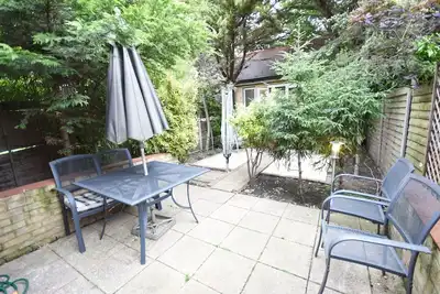 Image de Appartement victorien chaleureux et confortable à 3 dB près de Wood Street à Walthamstow East London