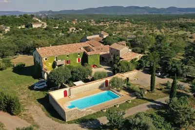 Image de Gîte de charme l'Escoussou *** 115 m², 3 Ch. au calme, nature, piscine chauffée