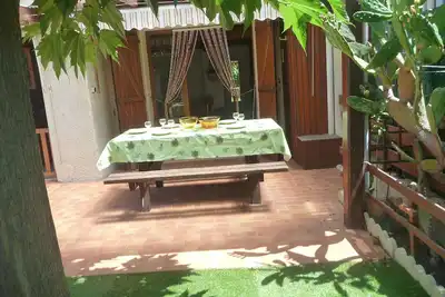 Image de Agréable maison de vacances avec grande terrasse et climatisation