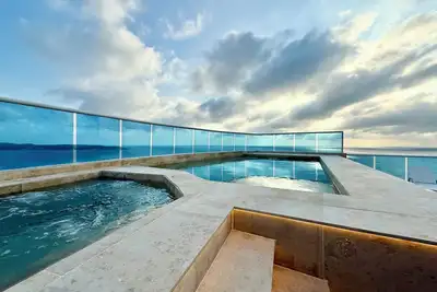 Image de Penthouse avec piscine privée et vue sur l'océan 1803