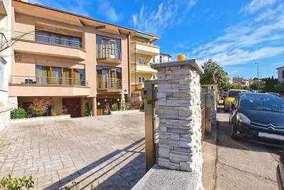 Image de Apartment 1345/12663 (Istria - Pula), 2000m from the beach