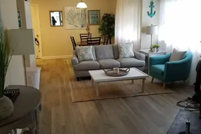 Image de Condo sur la plage nord, mignon, confortable et propre.