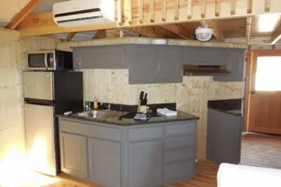 Image de Yourte 1 Clear Creek Cove Rv Resort pour 6 personnes Logan Martin Lake