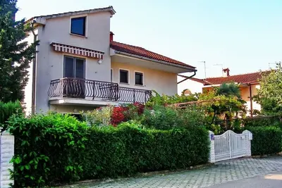 Image de Appartement dans Novigrad avec Balcon, Climatisation (4833-1)