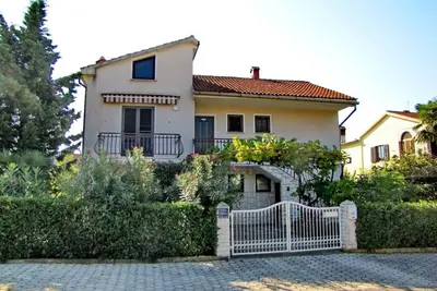 Image de Appartement dans Novigrad avec Balcon, Climatisation (4833-2)