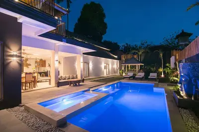 Image de Villa de luxe 5 chambres coeur de Seminyak