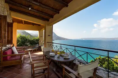 Image de Penthouse de Katerina belle villa en bord de plage près de Kalyves, Chania