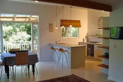 Image de Waiwurri - Palm Beach Holiday Home, Waiheke