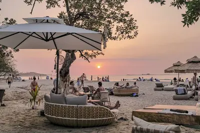Image de Ocho Artisan Bungalow à Playa Tamarindo - nous sommes situés directement sur la plage