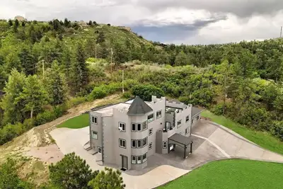 Image de CHÂTEAU dans le Pines avec Million Dollar Views