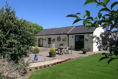 Image de Y Stabl, romantic, with hot tub in Fishguard