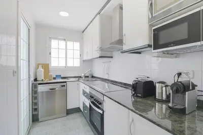 Image de Sweett | Monumental - Trois Chambres Appartement, Couchages 6