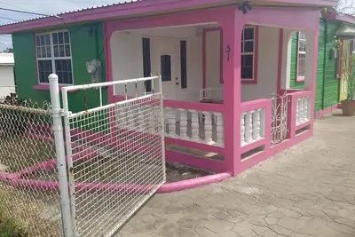 Image de Venez séjourner dans une authentique maison Chattel Bajan dans la belle rue Phillip
