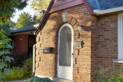 Image de Downtown Quaint & Quiet Basement Apartment