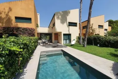 Image de th122 Maison · Tarragone · 4 chambres · 6 lits · 2 salles de bain