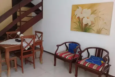 Image de Plage, champ de foire, supermarchés et arrêt de bus à proximité