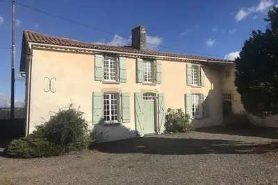 Image de Gîte rural du 17ème siècle. Situé à côté du village artisanal de vouvant.