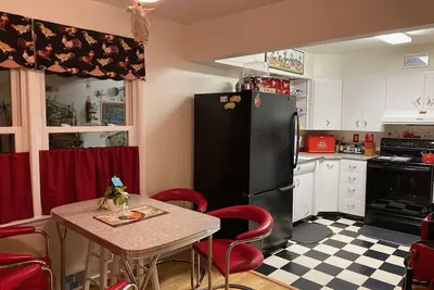 Image de Nostalgic Retro Rectory 1940 Ranch House