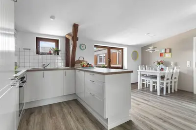 Image de Etage supérieur élevé: vue sur le green, forge sur la propriété