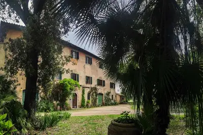 Image de Appartement dans villa de campagne avec parc d'arbres séculaires à 800 mètres de la mer