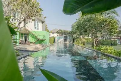 Image de Maison de charme en ville - proche de la vieille ville et du bazar de nuit