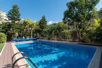 Image de Villa Esmeralda with private heated pool