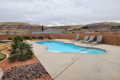 Image de Belle nouvelle maison près de Zions avec Piscine PRIVÉE, Slide, Gazebo, Xbox et Garage