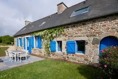 Image de Maison de charme, au calme, à 10 minutes à pieds du Trieux et du Gr34.