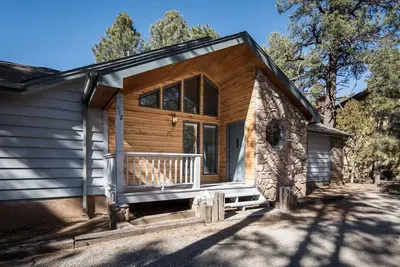 Image de Alto Village 3/2 Cabine Un Niveau Avec Hot Tub, Wifi