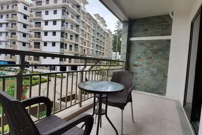 Image de Superbe Condo 2 Br