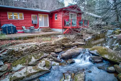 Image de Goshen Creek - Mise à jour! Un niveau de vie! Emplacement privilégié de Boone!