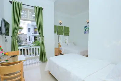 Image de Van May Homestay Hoian features city views, free WiFi and free private parking,