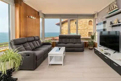 Image de Grande villa sur la cĂ´te de Suances