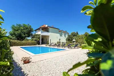 Belle maison à Donji Prolozac