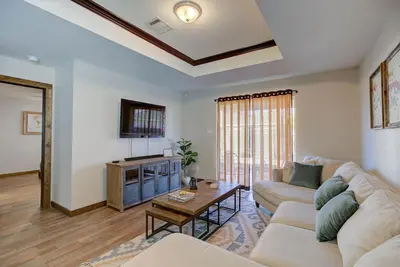 Image de Escapade à South Austin | Très bien situé | Arrière-cour