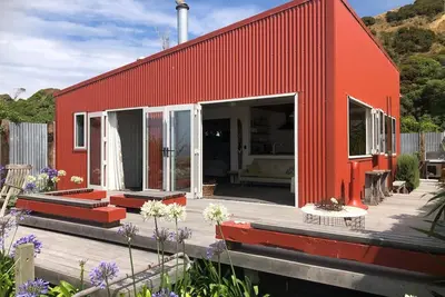 Image de Maison rouge, Mangamaunu